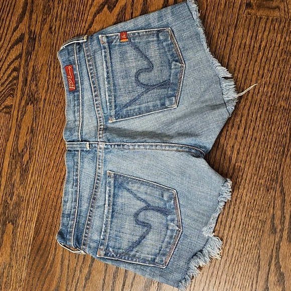 Citizens Of Humanity Low Rise Light Blue Jean Shorts - Picture 2 of 16